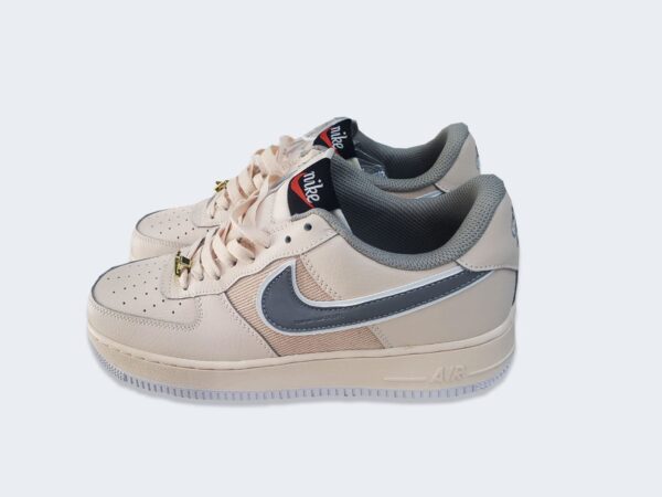 NIKE AIR FORCE SNEAKERS