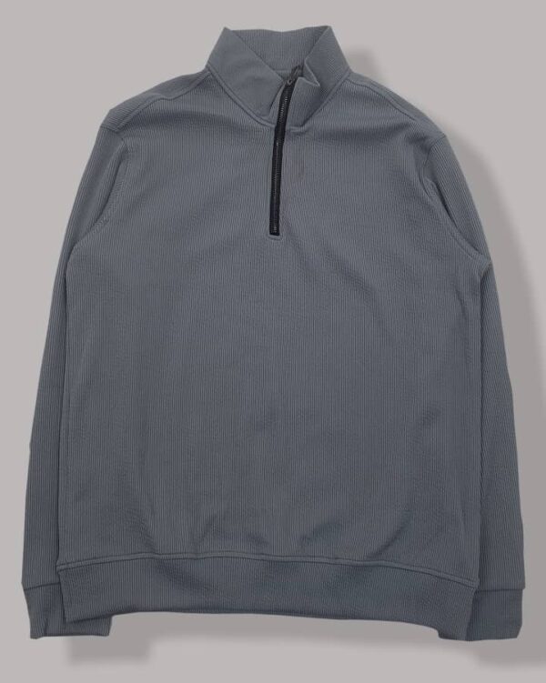 Gray sweat shirt