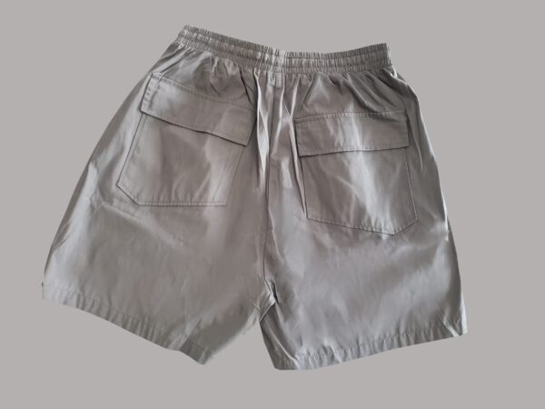 GRAY SHORTS - Image 2