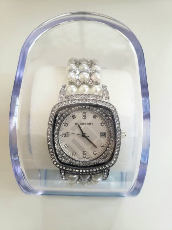 Burberry beads sliver Women watch