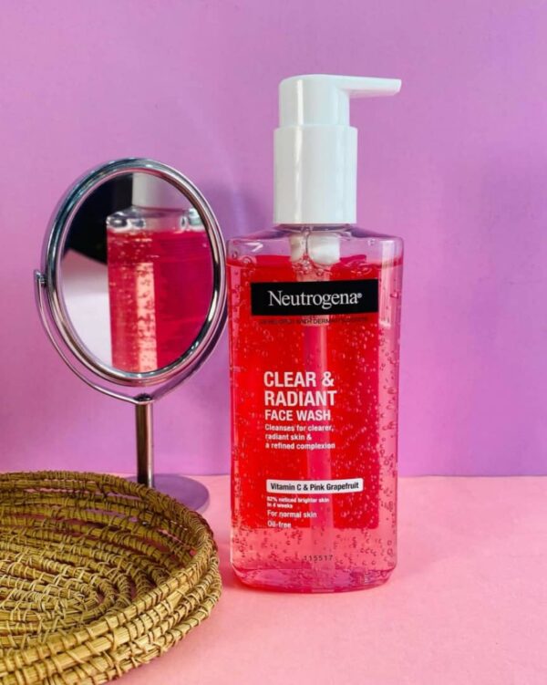 Neutrogena clear & radiant face wash - Image 2